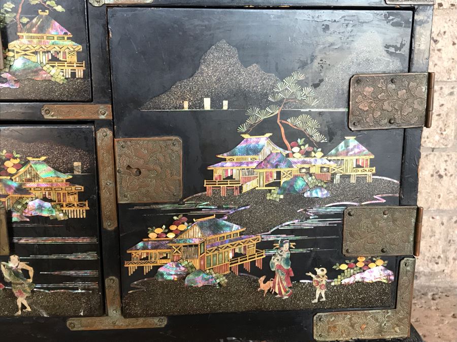 Stunning Antique Japanese Mother Of Pearl Inlay Tansu Chest Cabinet - See Details [Photo 18]