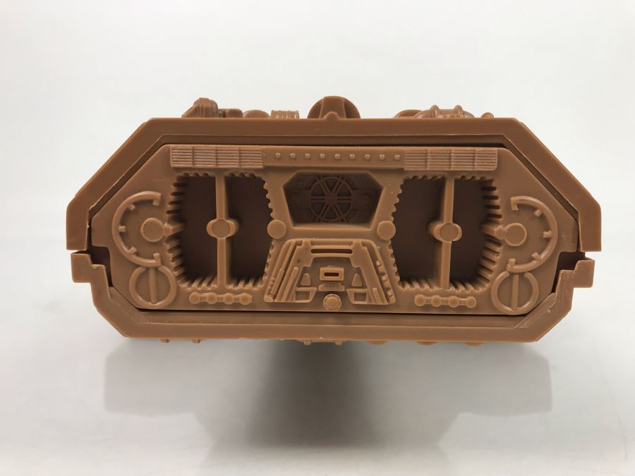 Very Rare PROTOTYPE Mattel Battlestar Galactica BSG Command Ship Prototype Never Manufactured By Mattel - Deemed Too Expensive To Make - Provenance From Former Mattel Employee - 22'L X 10'W X 4'H [Photo 21]