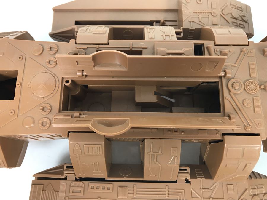 Very Rare PROTOTYPE Mattel Battlestar Galactica BSG Command Ship Prototype Never Manufactured By Mattel - Deemed Too Expensive To Make - Provenance From Former Mattel Employee - 22'L X 10'W X 4'H [Photo 10]