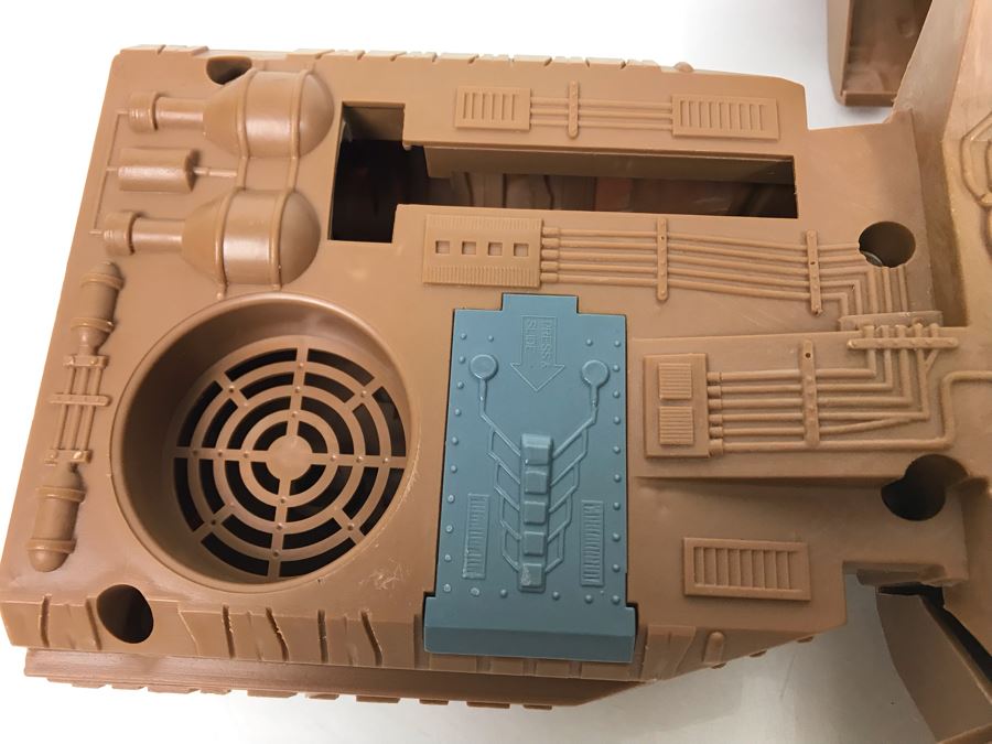 Very Rare PROTOTYPE Mattel Battlestar Galactica BSG Command Ship Prototype Never Manufactured By Mattel - Deemed Too Expensive To Make - Provenance From Former Mattel Employee - 22'L X 10'W X 4'H [Photo 23]