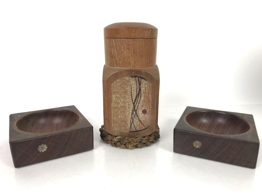 Vintage Carved Wooden Lidded Container Thermos With 4-Panel Scenes And Pair Of Wooden Bowls [Photo 1]