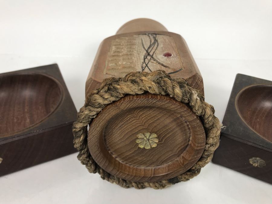 Vintage Carved Wooden Lidded Container Thermos With 4-Panel Scenes And Pair Of Wooden Bowls [Photo 15]