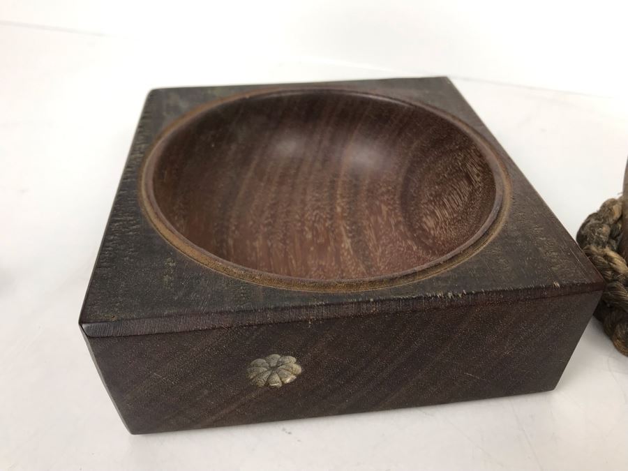 Vintage Carved Wooden Lidded Container Thermos With 4-Panel Scenes And Pair Of Wooden Bowls [Photo 6]