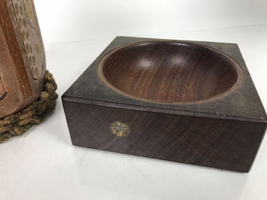 Vintage Carved Wooden Lidded Container Thermos With 4-Panel Scenes And Pair Of Wooden Bowls [Photo 7]