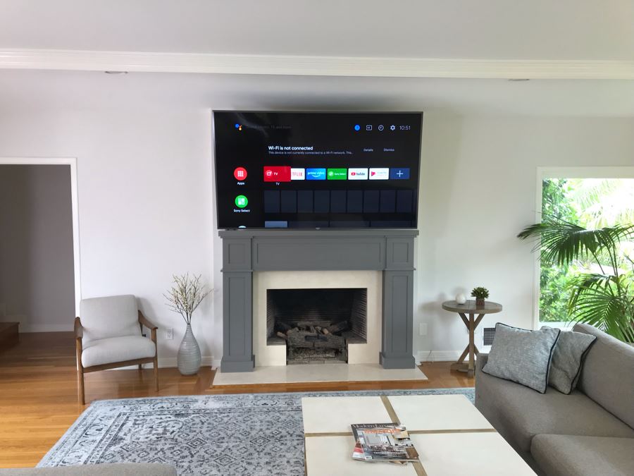 2018 SONY 85' 4K Ultra HD Smart LED TV XBR-85X850F With Metal Wall Mounting Swing Arm Brackets Retailed For $3,999 [Photo 4]