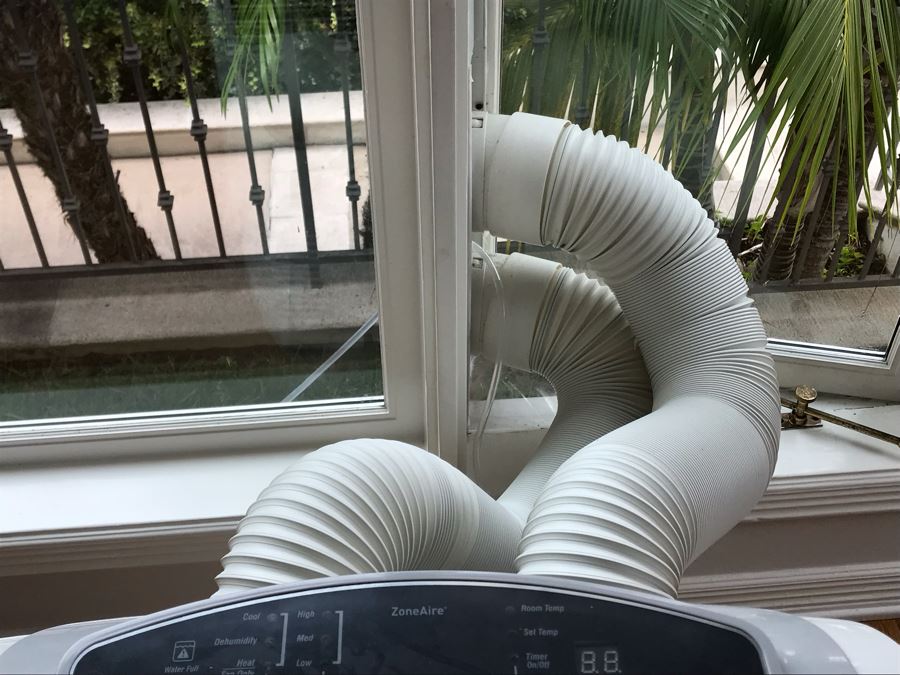 Friedrich Portable 4-In-One Air Conditioner/Heater/Dehumidifier/Fan Model PH14B Retails $849.00 [Photo 6]