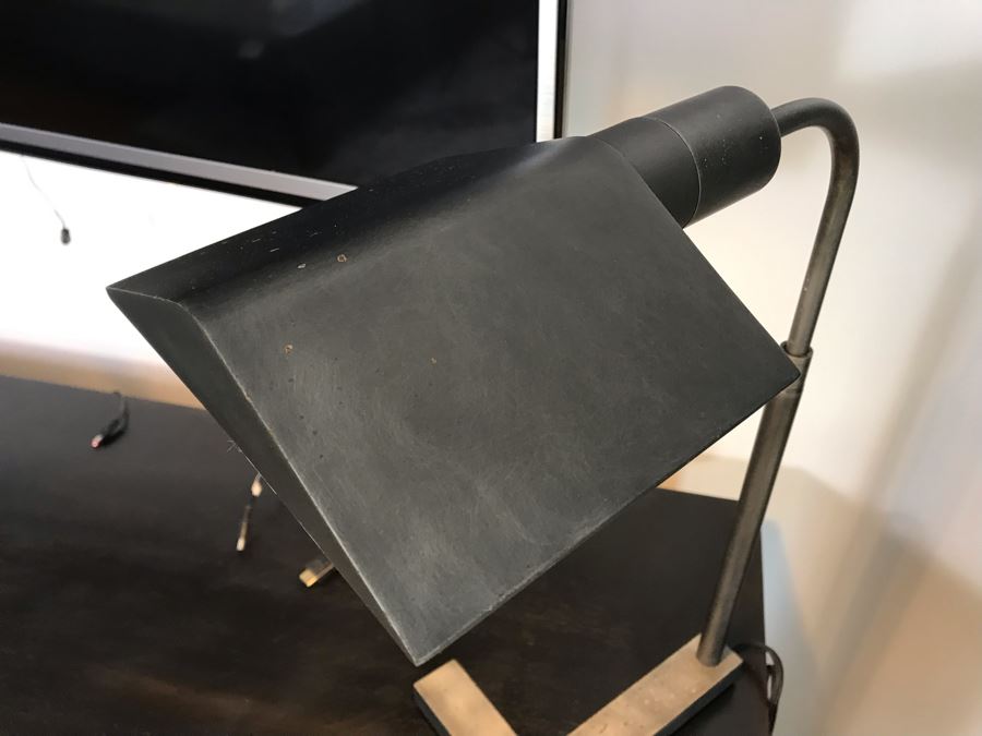 Metal Adjustable Desk Lamp [Photo 4]
