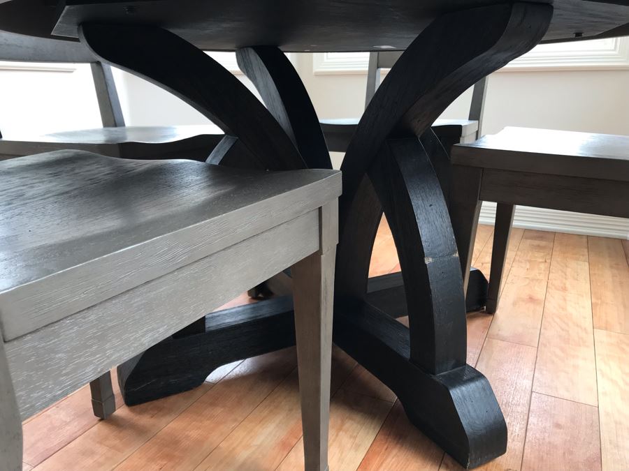 Hooker Furniture Round Dining Table With (4) Chairs, (4) Mats And Metal Centerpiece 54D X 31H [Photo 7]