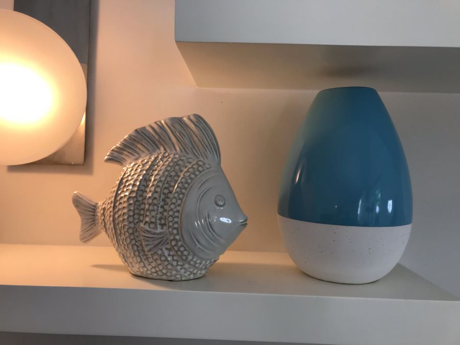 2-Piece Home Decor Lot With Fish Sculpture And Vase [Photo 2]