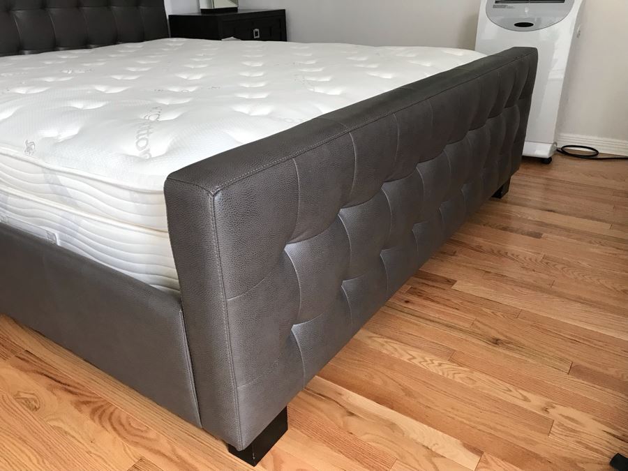 Tufted Padded Bed Headboard And Footboard With Saatva Ultra-Premium Luxury Mattress With Organic Cotton 76W X 96L X 62H [Photo 5]