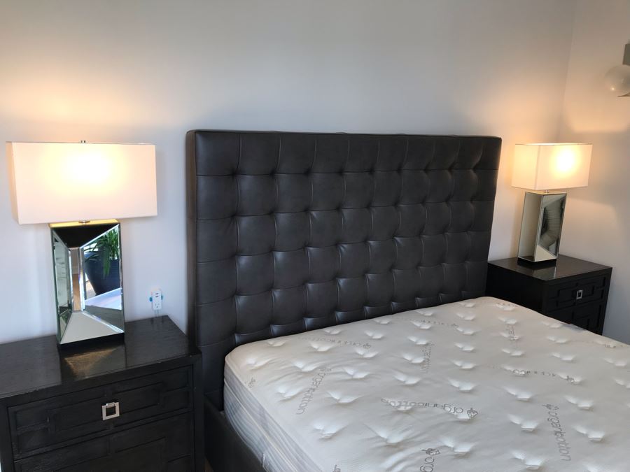 Pair Of Contemporary Mirrored Glass Table Lamps With Shades 19W X 31H [Photo 4]