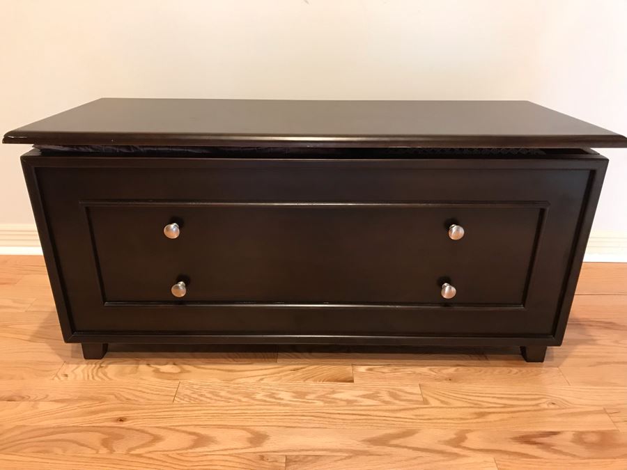 Cedar Hinged Trunk With Various Throw Pillows 40W X 16D X 19H [Photo 3]