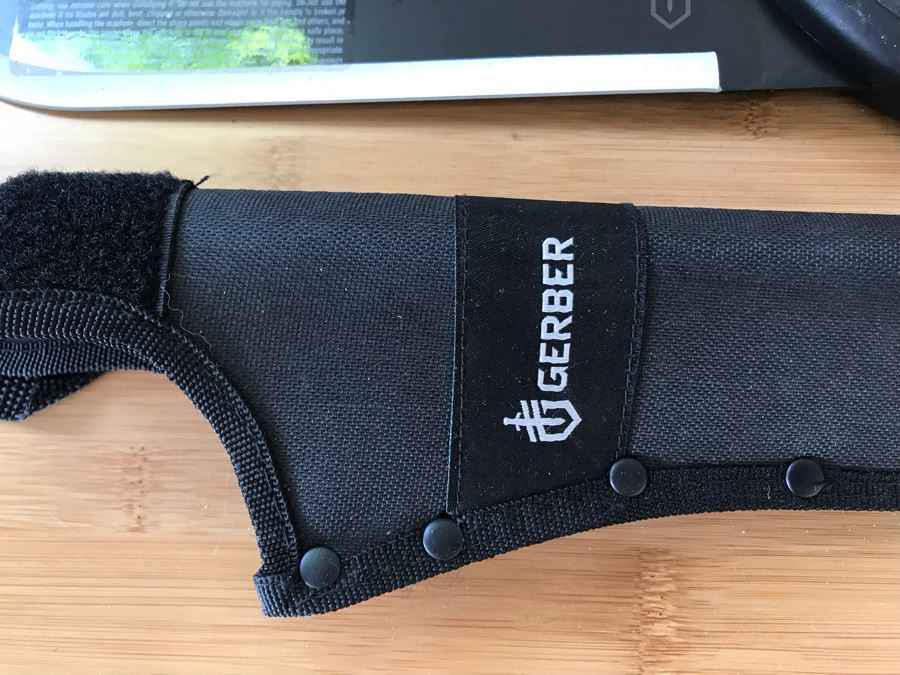 New Gerber Knife With Sheath 4660816E1 [Photo 2]