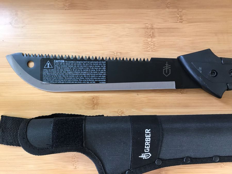 New Gerber Knife With Sheath 4660816E1 [Photo 3]