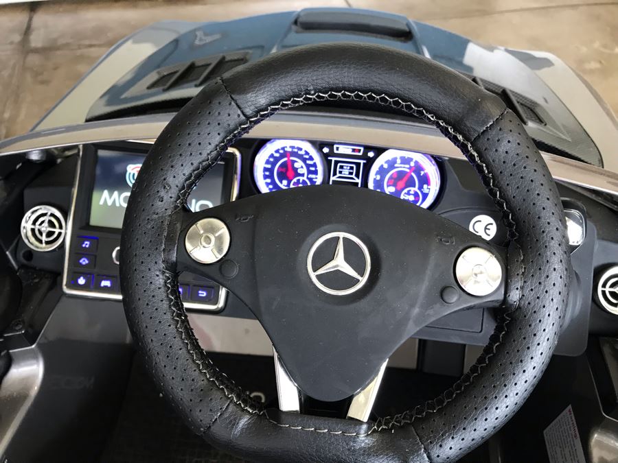 Mercedes SLS AMG Toy Battery Powered Kids Car With Remote [Photo 4]