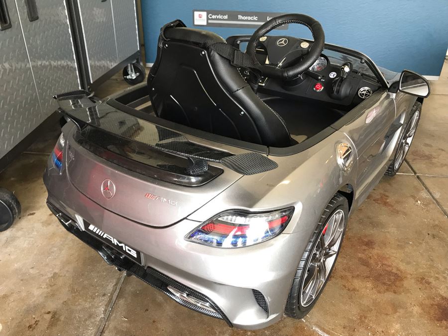 Mercedes SLS AMG Toy Battery Powered Kids Car With Remote [Photo 9]