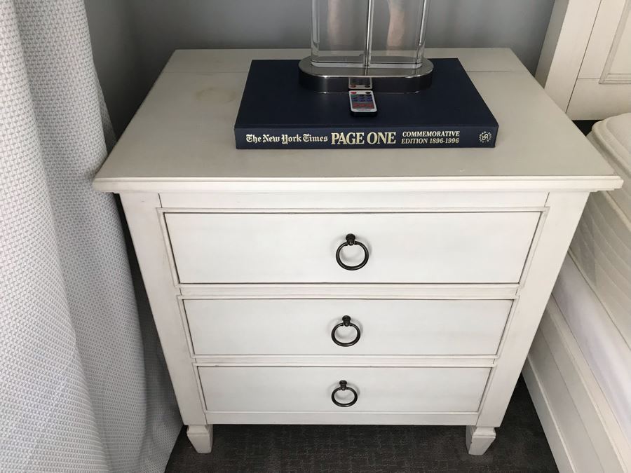 Pair Of White Wooden Nightstands With Built-In Power Strips By Universal Furniture 27W X 20D X 30H [Photo 2]