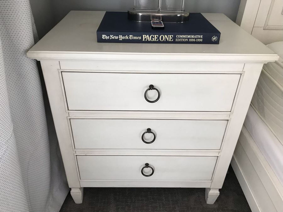 Pair Of White Wooden Nightstands With Built-In Power Strips By Universal Furniture 27W X 20D X 30H