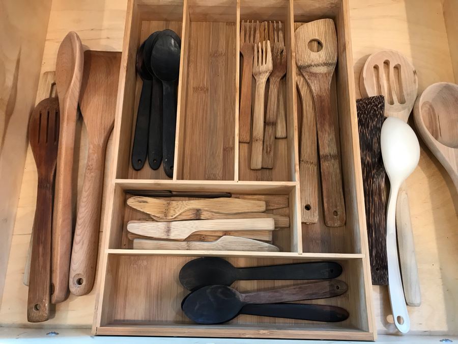 Various Wooden Utensils And Bamboo Silverware Tray [Photo 3]