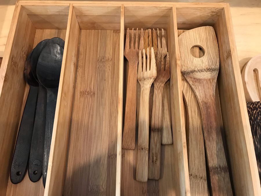Various Wooden Utensils And Bamboo Silverware Tray [Photo 4]