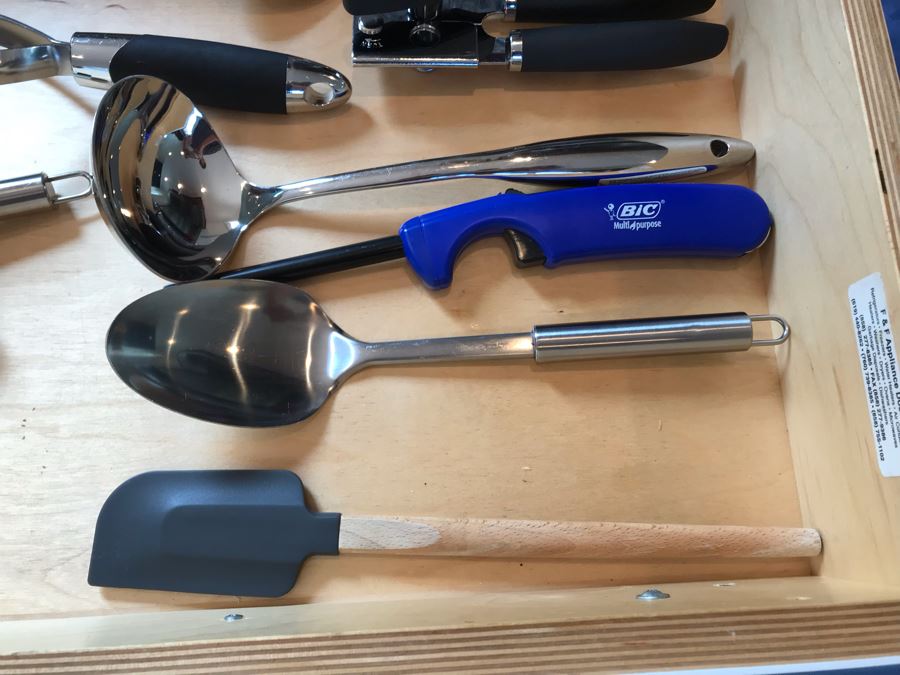 Various Kitchen Utensils [Photo 4]