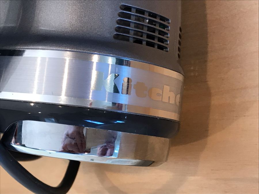 KitchenAid 9-Speed Hand Mixer [Photo 4]