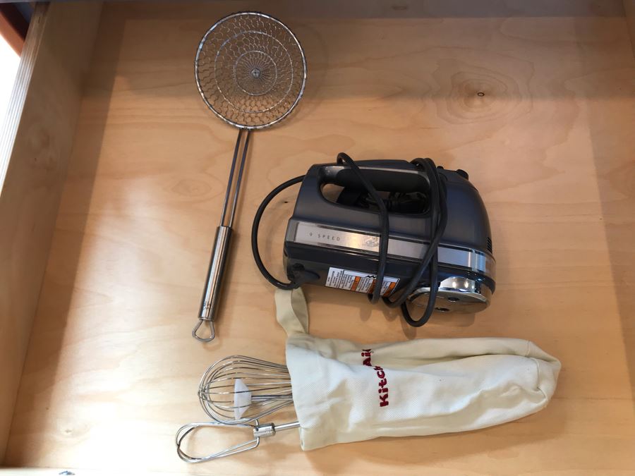 KitchenAid 9-Speed Hand Mixer [Photo 1]