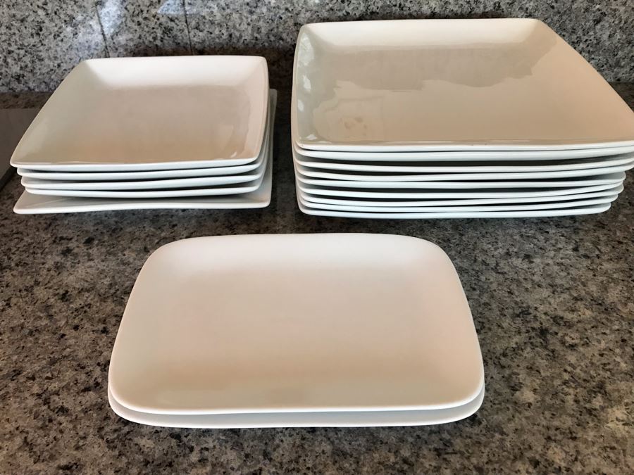 Just Added - Apx 14 White Porcelain Dishes From Better Homes And Gardens And Pair Of World Market White Trays [Photo 4]
