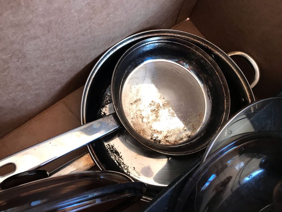 Just Added - Large Box Of Various Pots And Pans Including Lodge Cast Iron Skillet, Cuisinart Stainless Skillet, Ecolution Stainless Pots - See Photos [Photo 12]