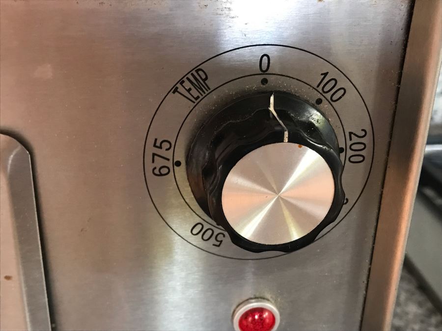 Just Added - Wisco Industries Pizza Oven Model No 560D [Photo 5]