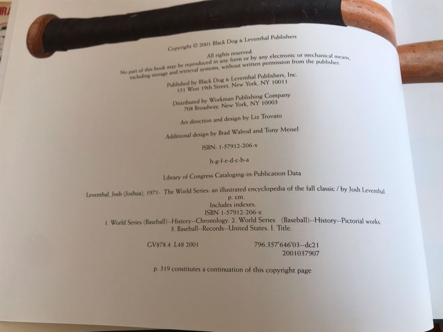 Just Added - (4) Coffee Table Books: The World Series By Josh Leventhal, Chronicles Of America, 75 Years Of Caterpillar And China Scenes [Photo 5]