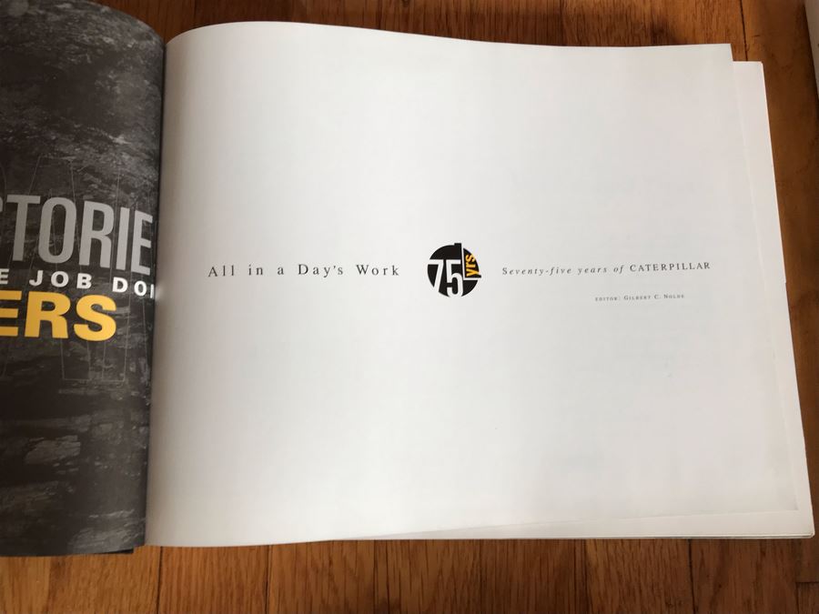 Just Added - (4) Coffee Table Books: The World Series By Josh Leventhal, Chronicles Of America, 75 Years Of Caterpillar And China Scenes [Photo 10]