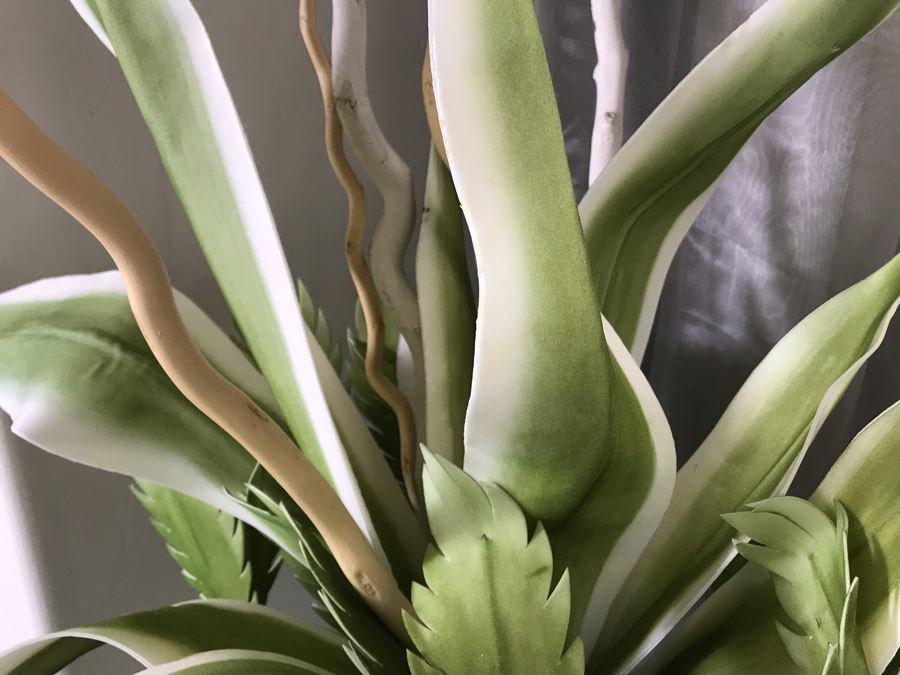 Large Decorative Flower Pot With Artificial Floral Arrangement [Photo 7]