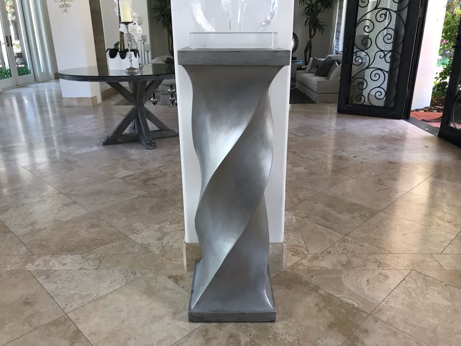 Silver Tone Twist Design Pedestal Table Sculpture Stand 42'H X 14' X 14' [Photo 4]