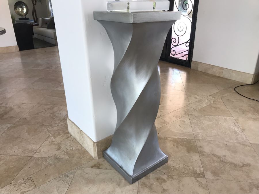 Silver Tone Twist Design Pedestal Table Sculpture Stand 42'H X 14' X 14' [Photo 2]