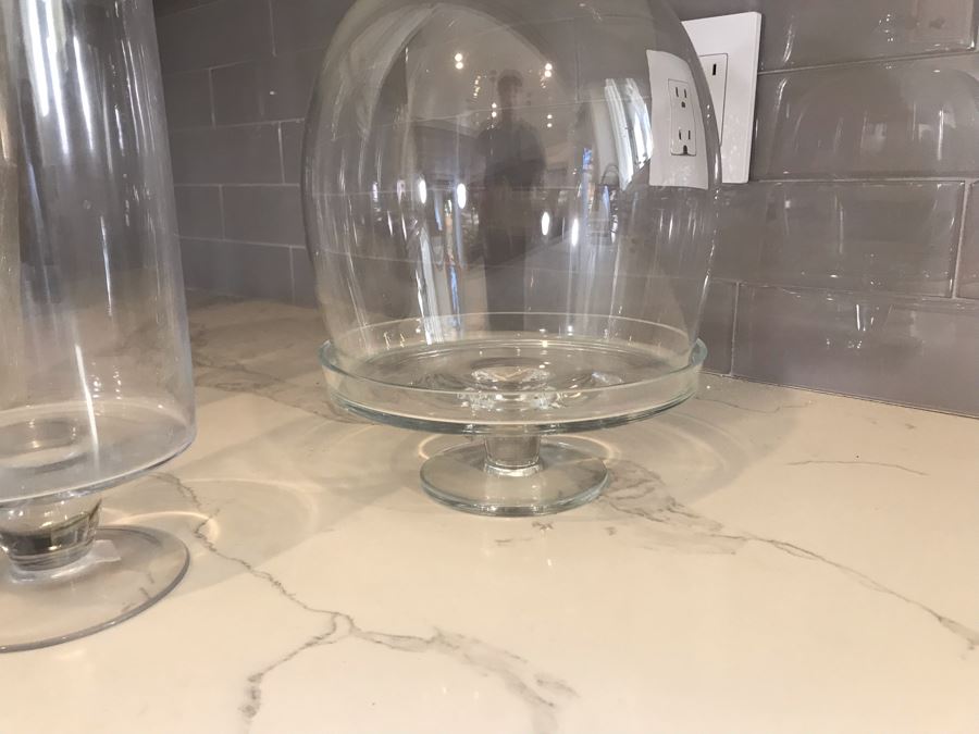 Footed Plate With Glass Dome, Pair Of Glass Vases And Decorative Plate [Photo 8]