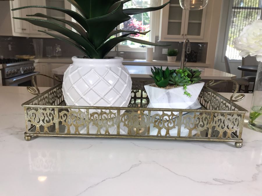 Home Decor Lot With Mirror Tray And (3) Artificial Plants [Photo 7]