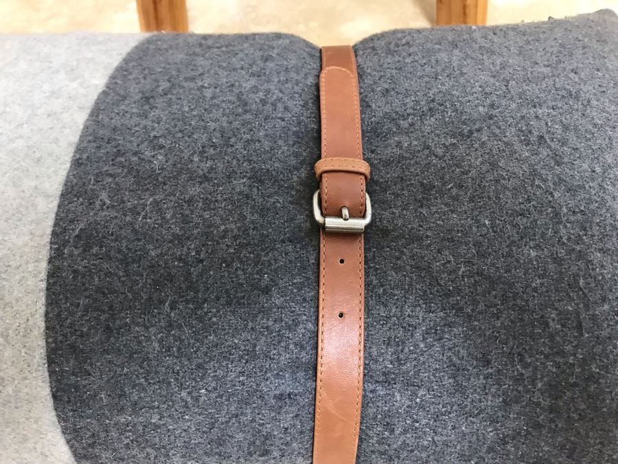 Upholstered Stool With Wooden Legs And Designer Throw Pillow With Belt [Photo 3]