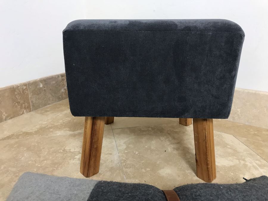 Upholstered Stool With Wooden Legs And Designer Throw Pillow With Belt [Photo 4]