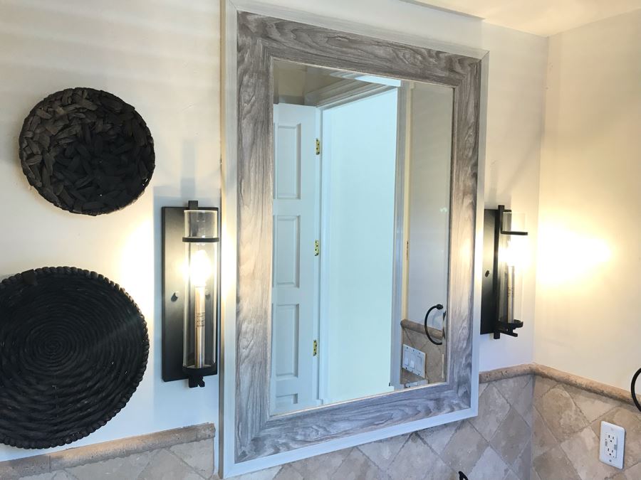 Contemporary Beveled Glass Mirror [Photo 2]