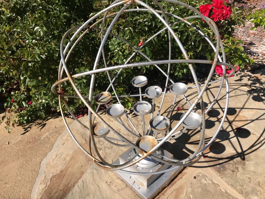 Outdoor Metal Candelabra Spherical Sculpture [Photo 2]