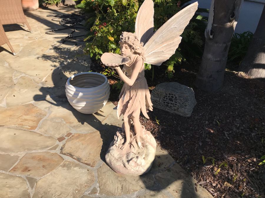 Resin Garden Fairy Statuary 39'H [Photo 5]