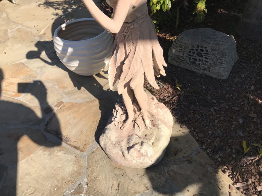 garden fairy statuary