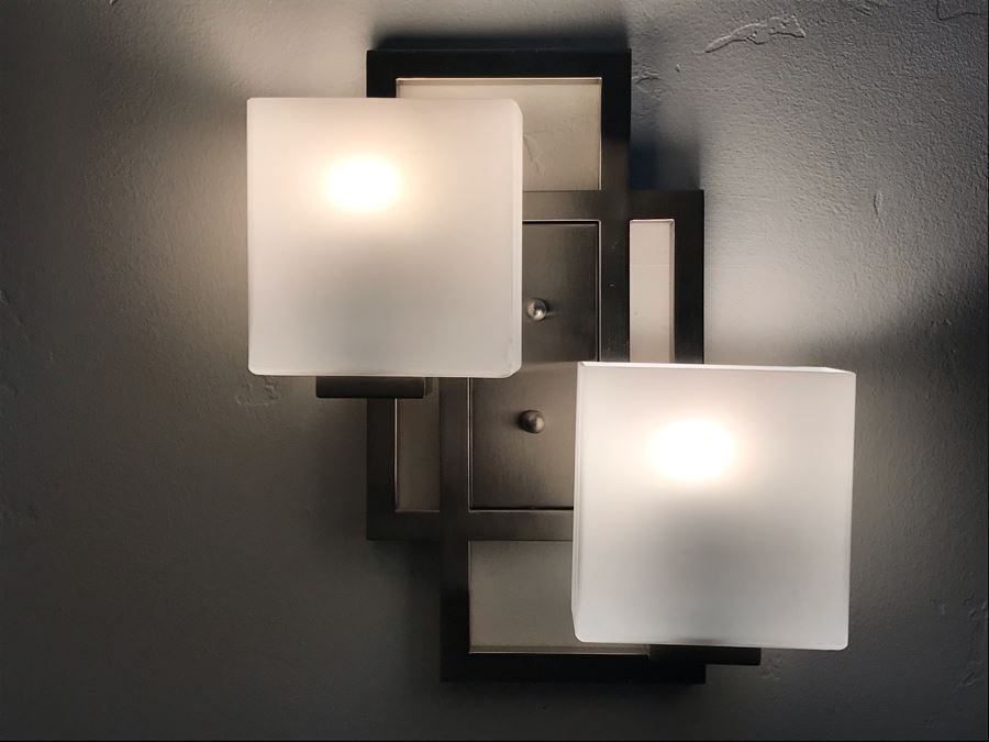 Pair Of Modern Metal Wall Sconces Light Fixtures [Photo 7]