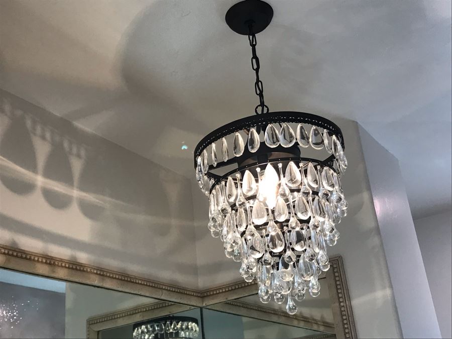 Hanging Crystal Light Fixure [Photo 3]