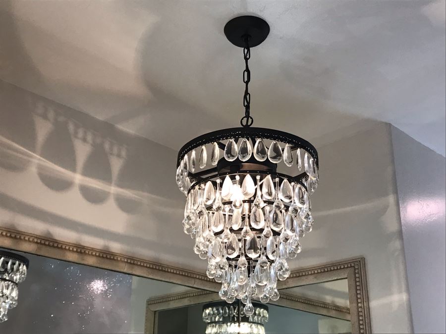 Hanging Crystal Light Fixure [Photo 2]