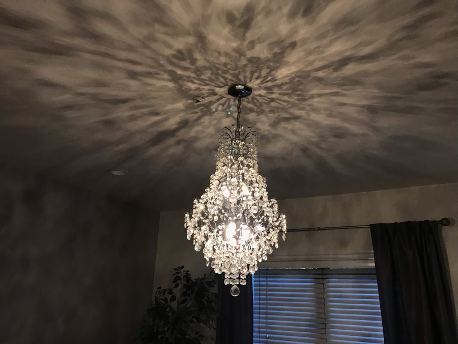 Crystal And Chrome Contemporary Chandelier [Photo 2]