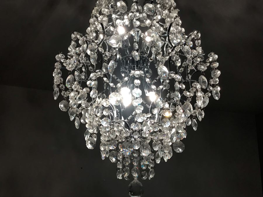 Crystal And Chrome Contemporary Chandelier [Photo 15]