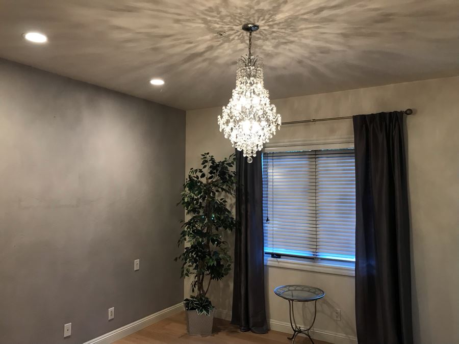 Crystal And Chrome Contemporary Chandelier [Photo 10]