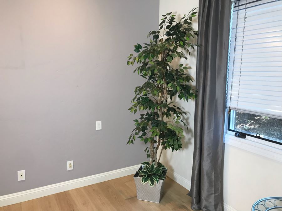 Artificial Plant 90'H [Photo 2]